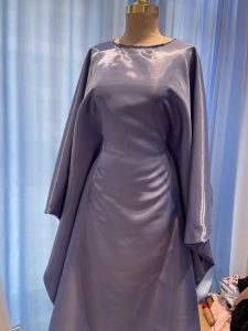 Luna Butterfly Abaya – Pearl Grey